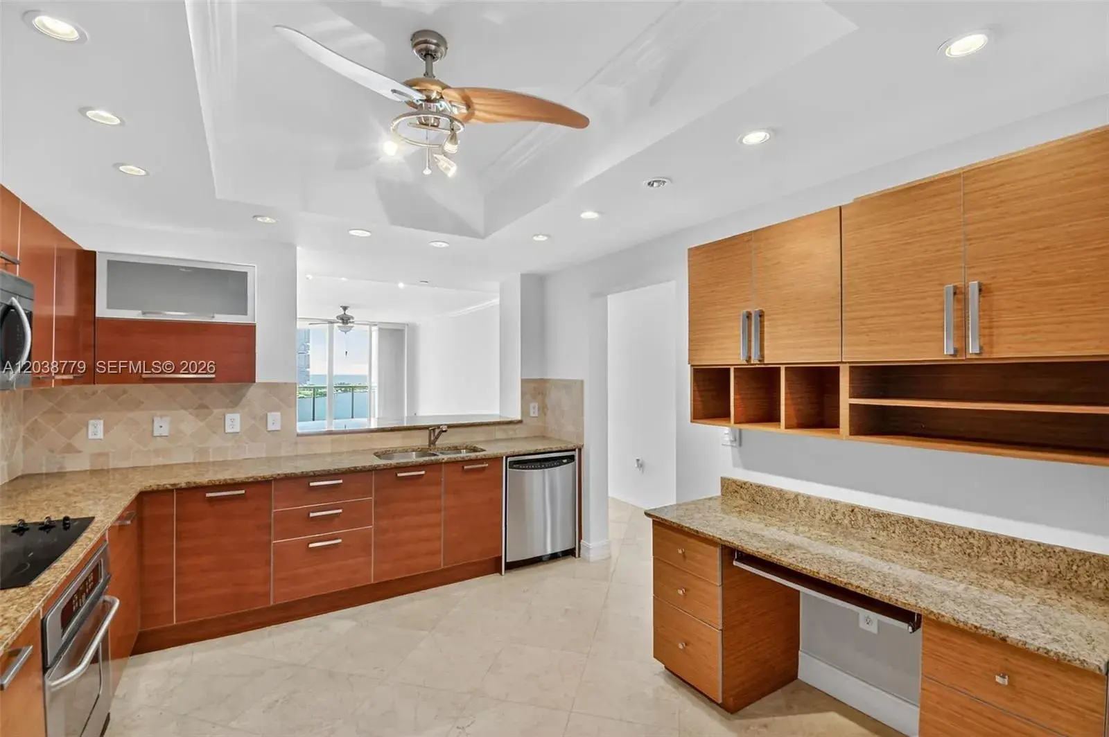 3330 NE 190th St # 1611, Aventura FL 33180