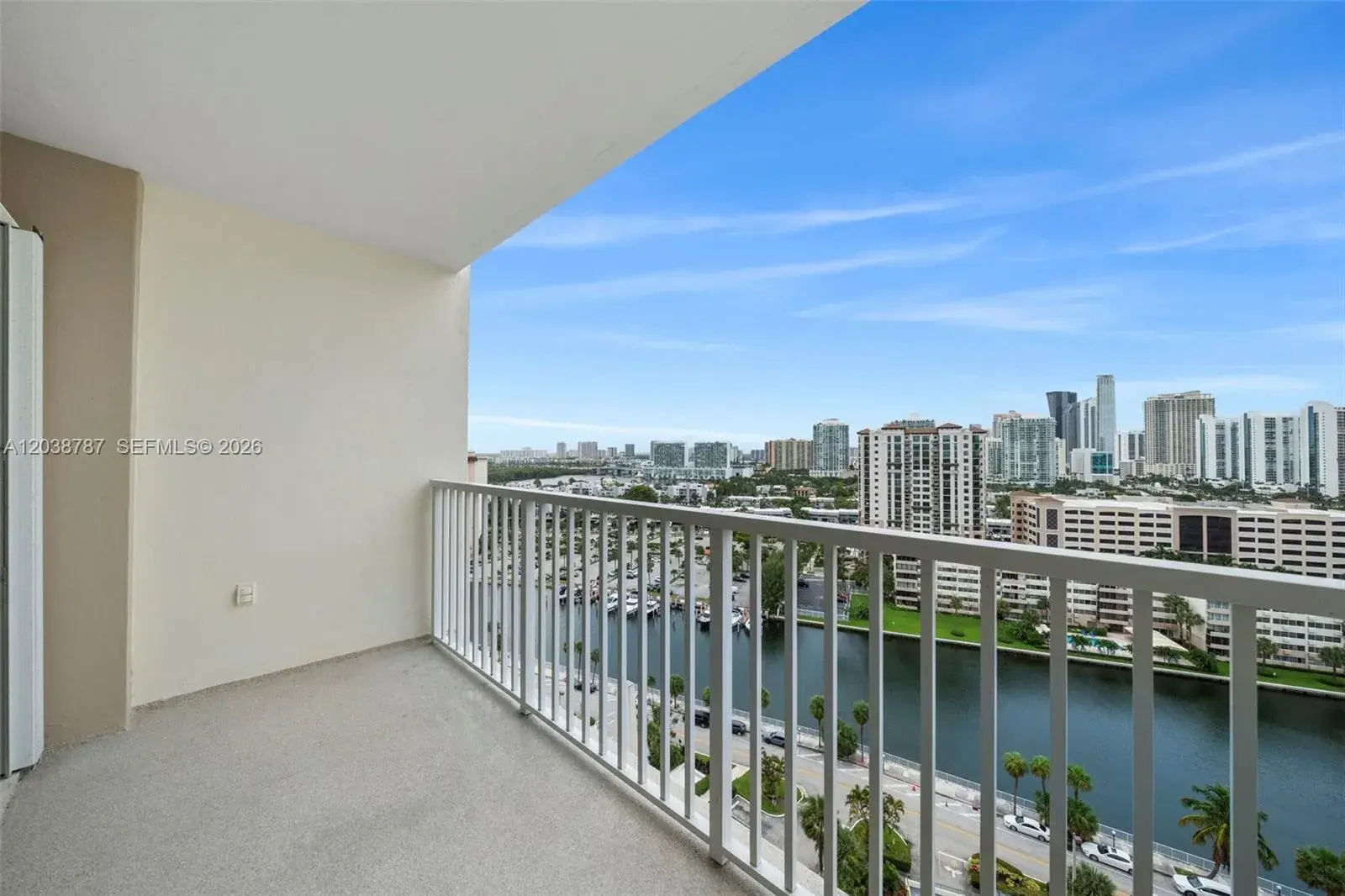 300 Bayview Dr # 1711, Sunny Isles Beach FL 33160