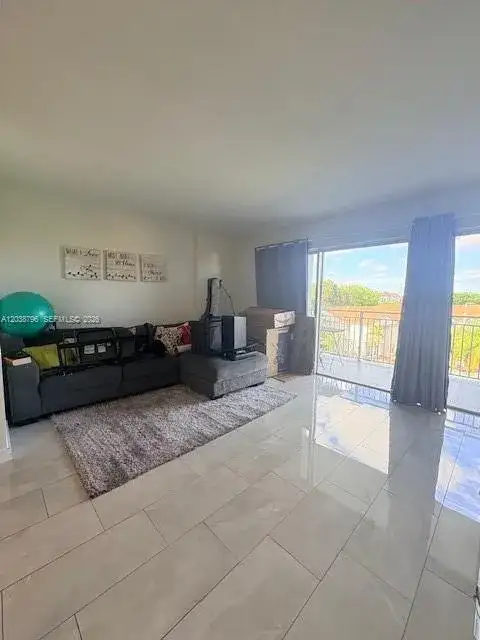 9375 Fontainebleau Blvd # L403, Miami FL 33172 photo 4