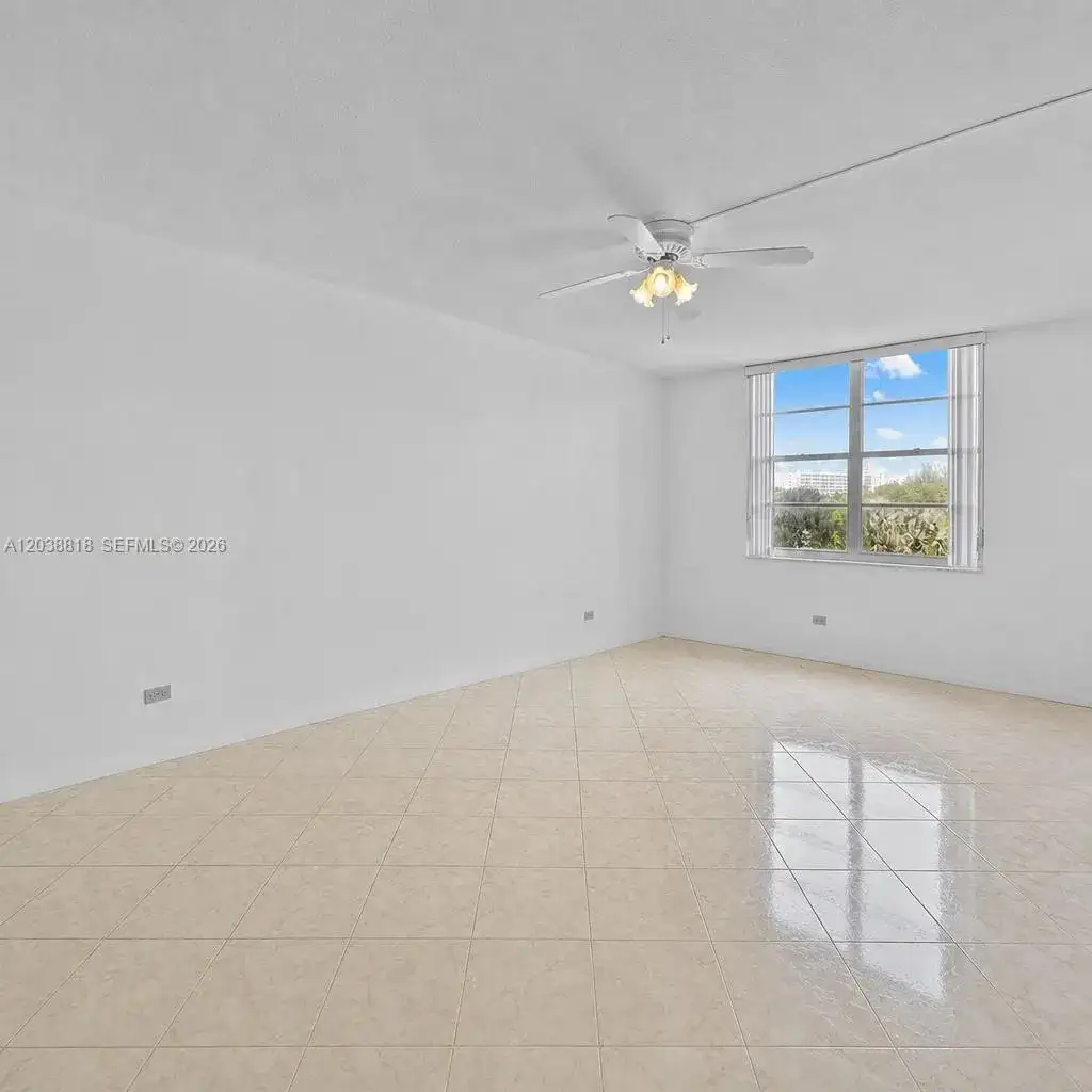 230 174th St # 404, Sunny Isles Beach FL 33160 photo 3