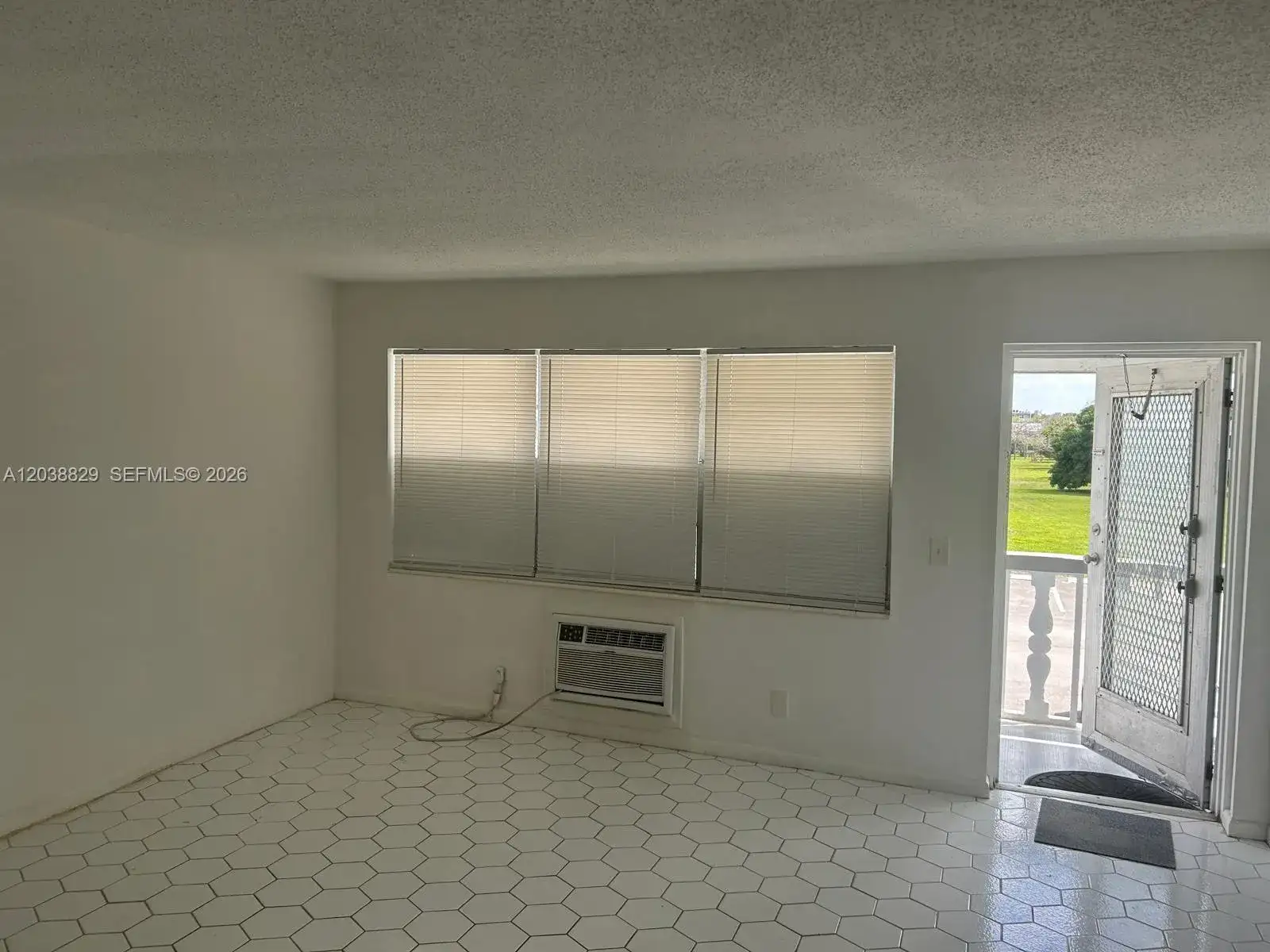 89 Berkshire D # 89, West Palm Beach FL 33417 photo 3