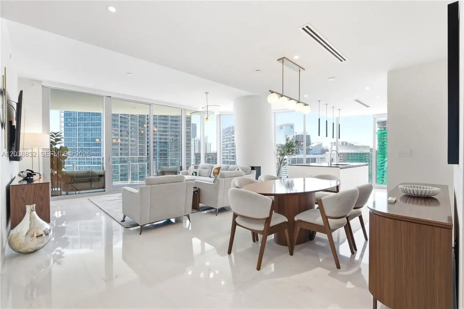 300 Biscayne Boulevard Way # 4007W, Miami FL 33131 photo 4