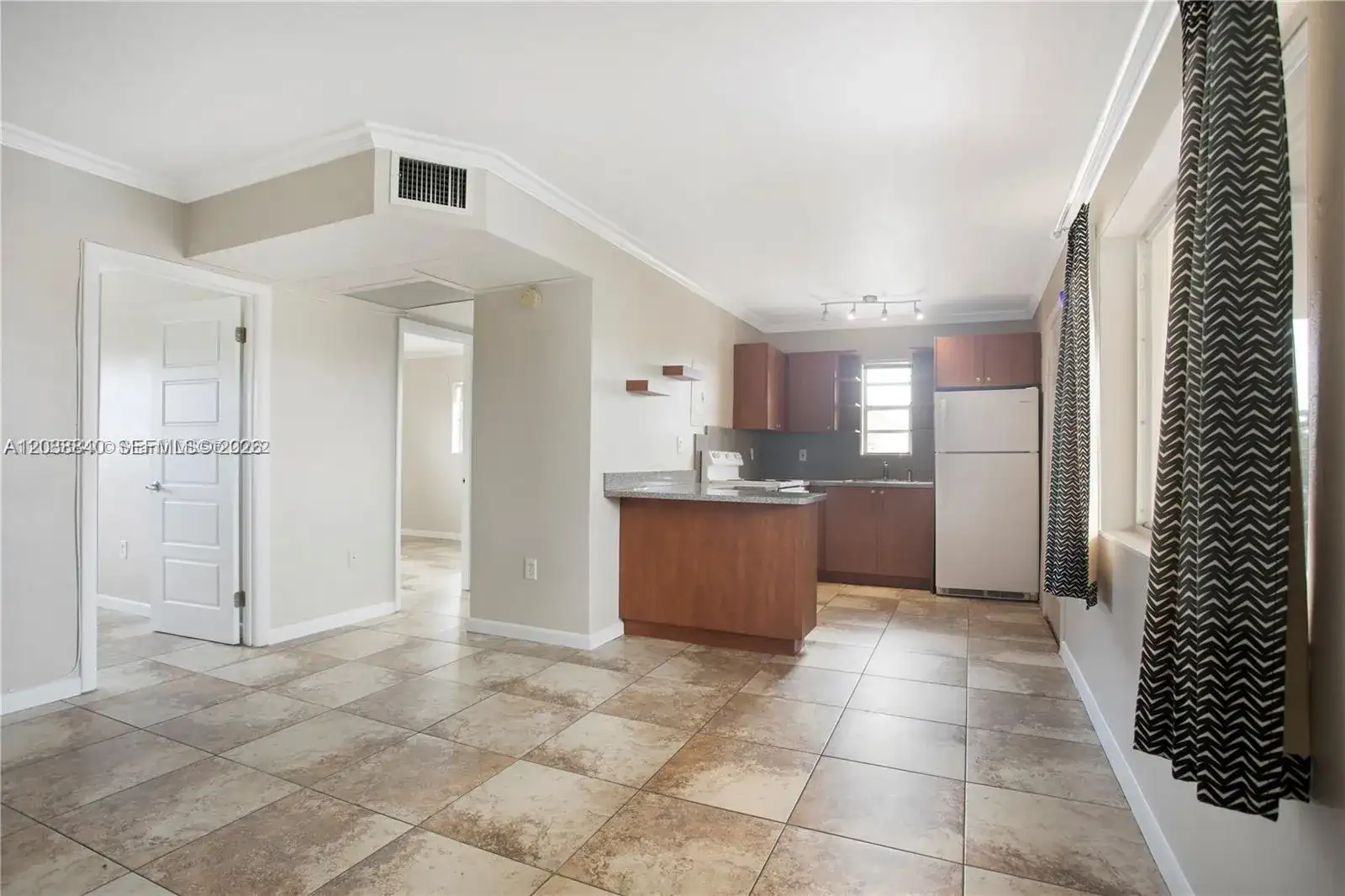 1020 SW 7th St # 9, Miami FL 33130 photo 4