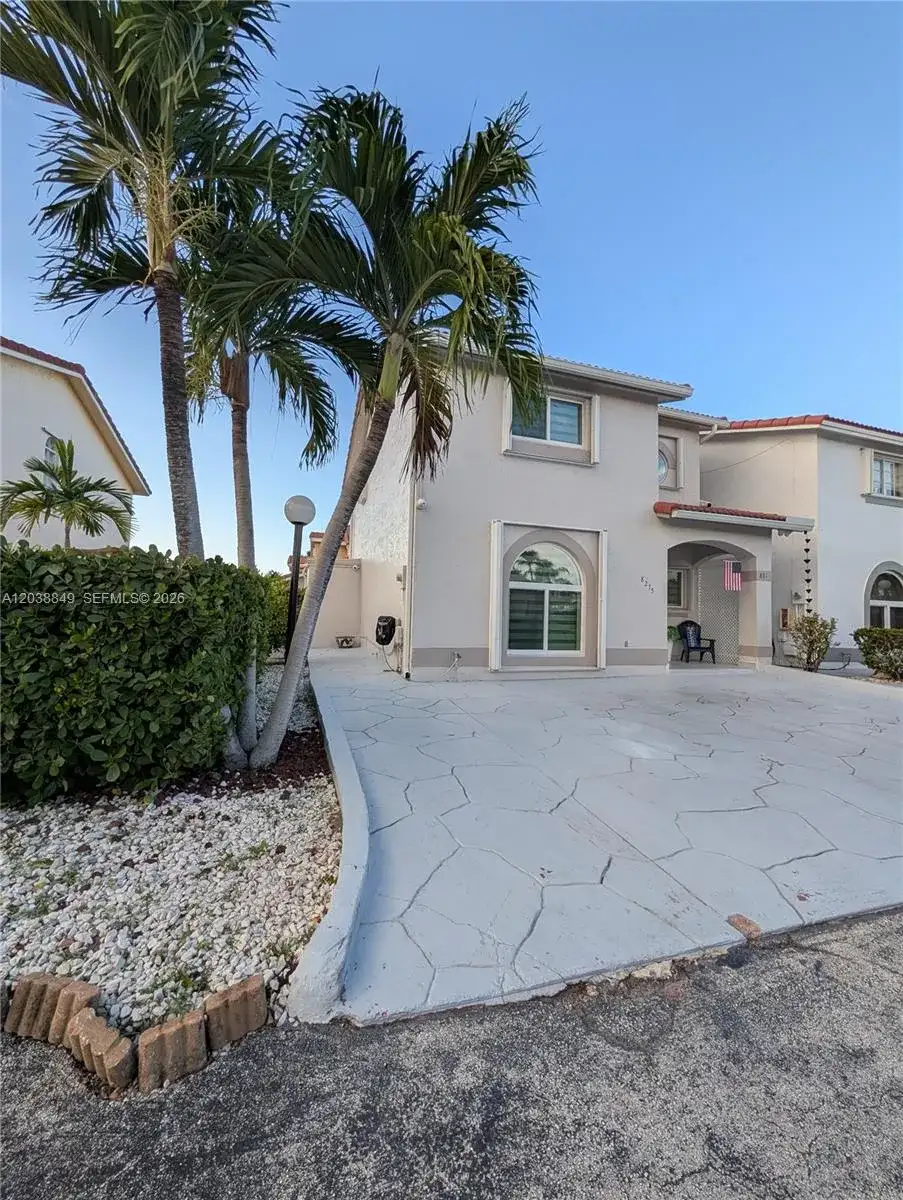 8275 NW 186th St # 801, Hialeah FL 33015 photo 3