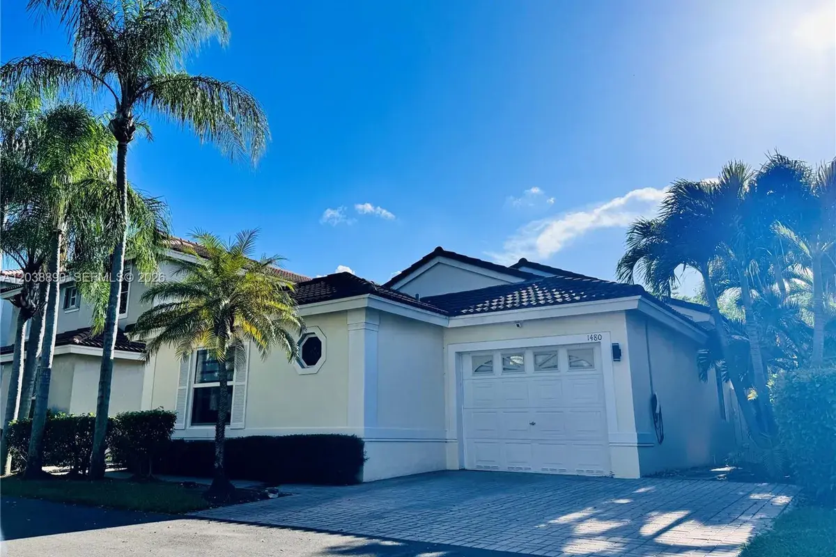 1480 Sweetbay Way, Hollywood FL 33019