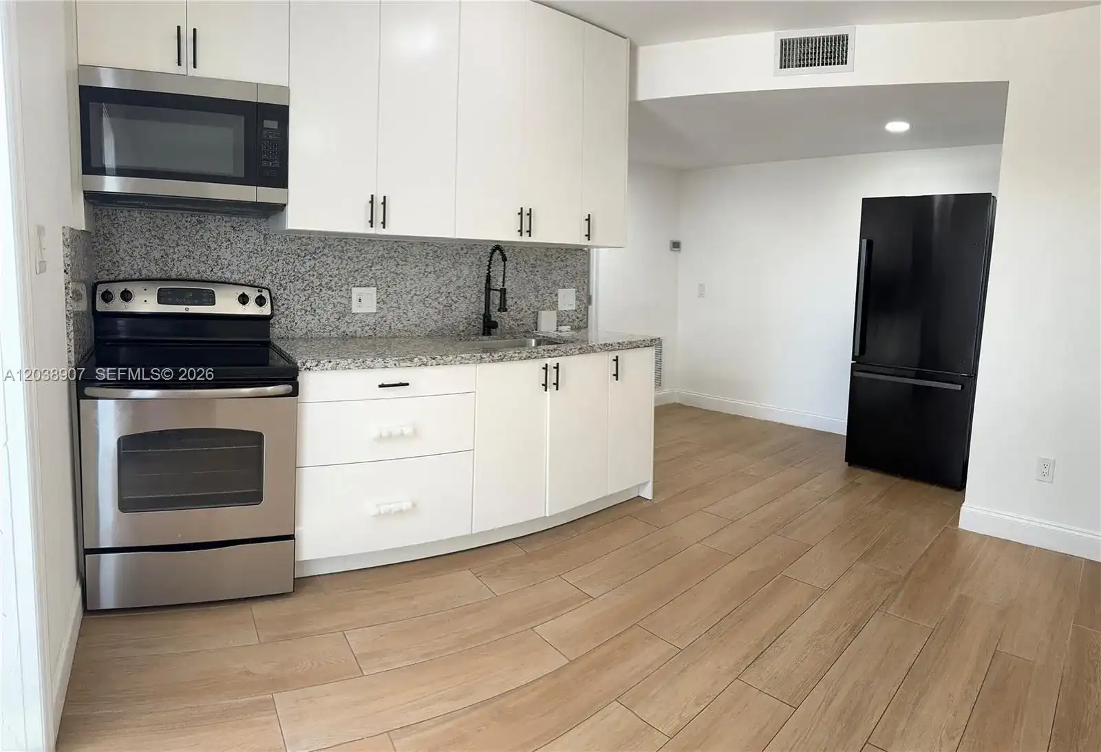 8275 SW 205th, Cutler Bay FL 33189