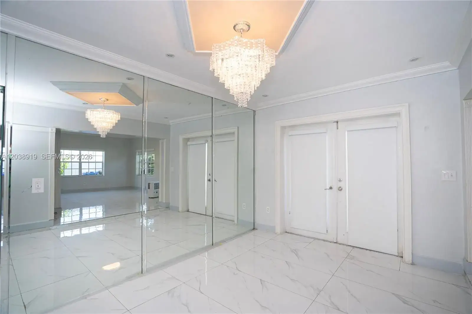 16990 NE 5th Ct # 1, North Miami Beach FL 33162 photo 4