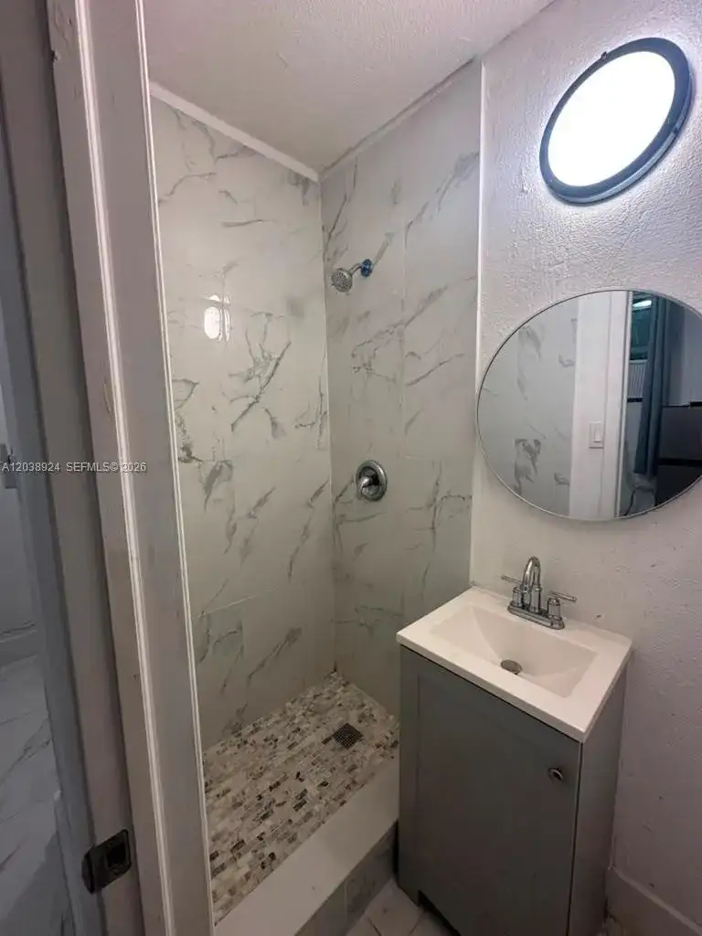 655 NW 2nd St # A, Florida City FL 33034 photo 4