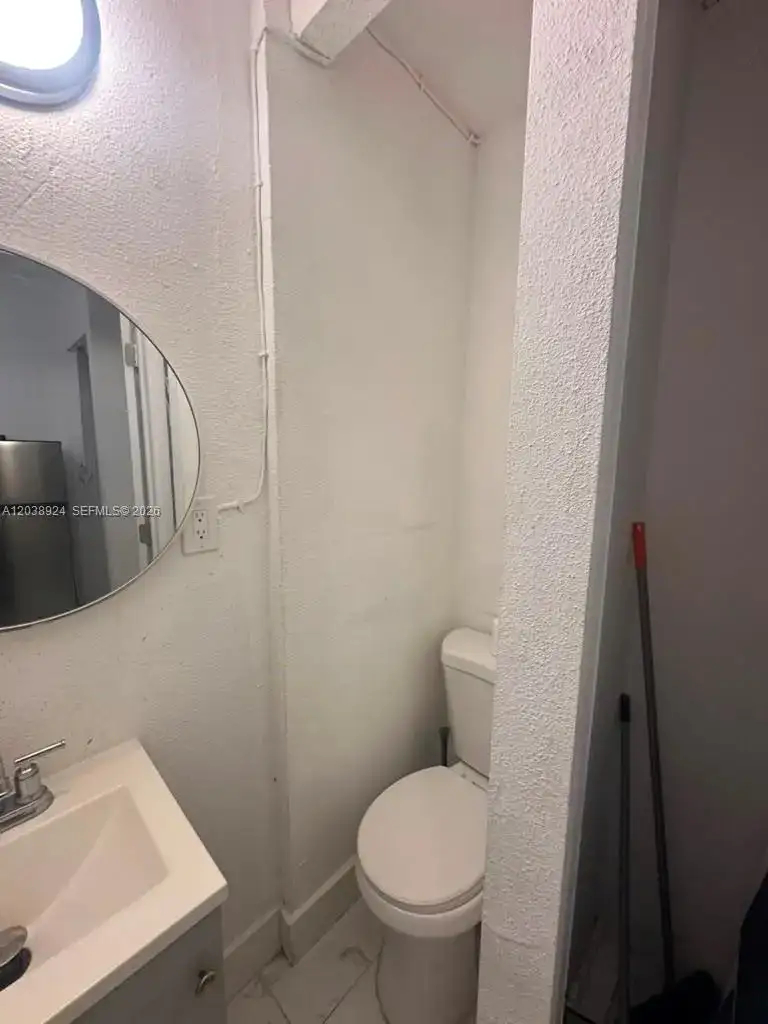 655 NW 2nd St # A, Florida City FL 33034 photo 5