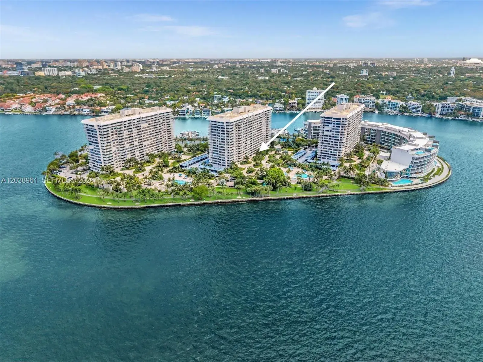 2 Grove Isle Dr # B205, Miami FL 33133