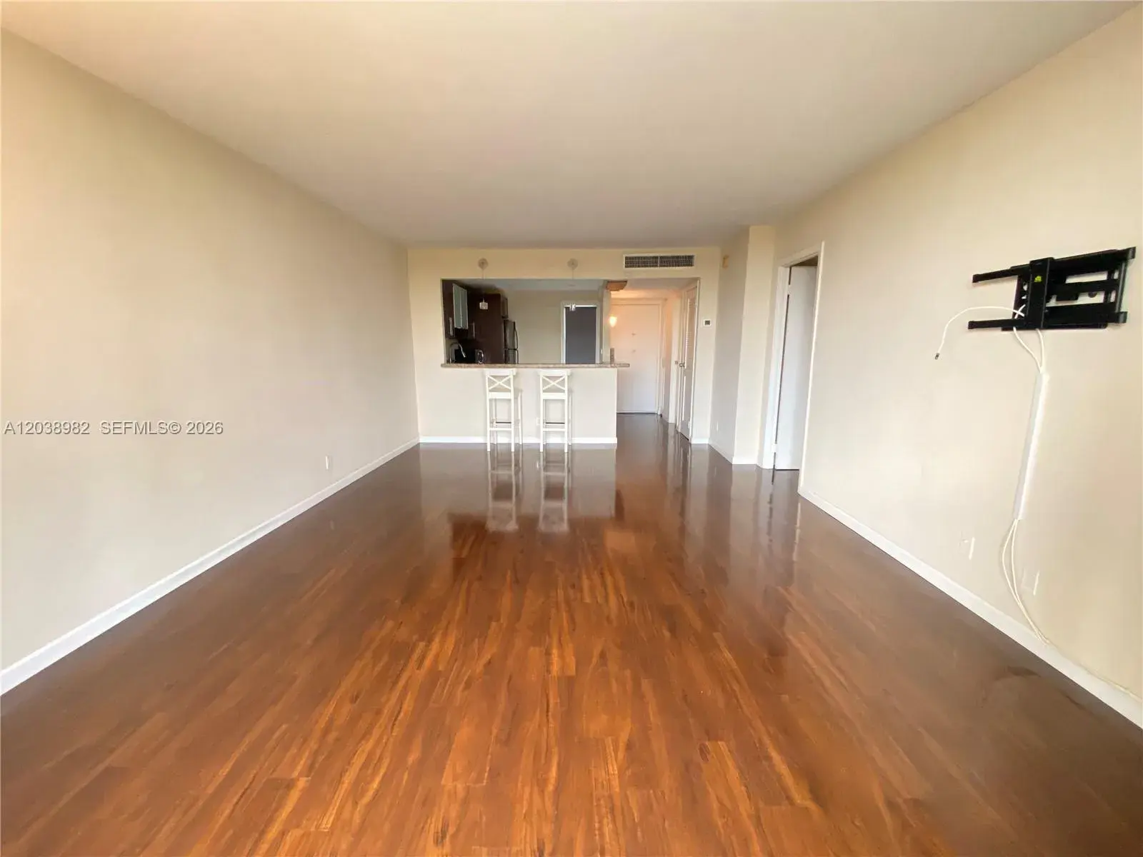 3401 N Country Club Dr # 504, Aventura FL 33180