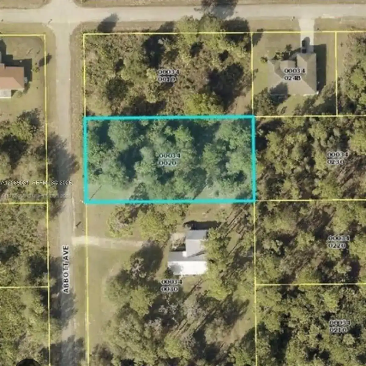 220 NE ABBOTT AVE, Fort Myers FL 33936 photo 3