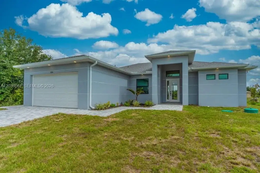 5054 Benton St, Lehigh Acres FL 33971 photo 3