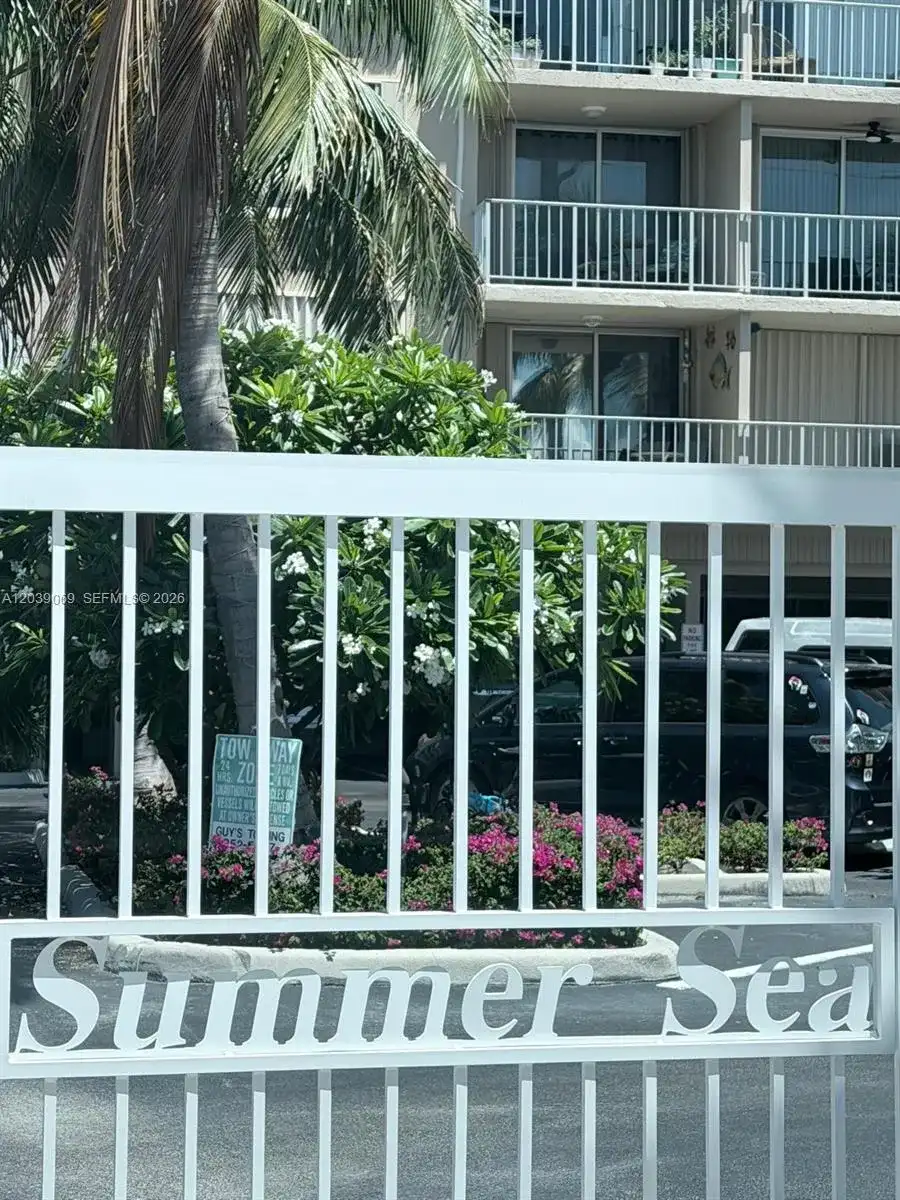 88500 Overseas Hwy # 208, Tavernier FL 33070