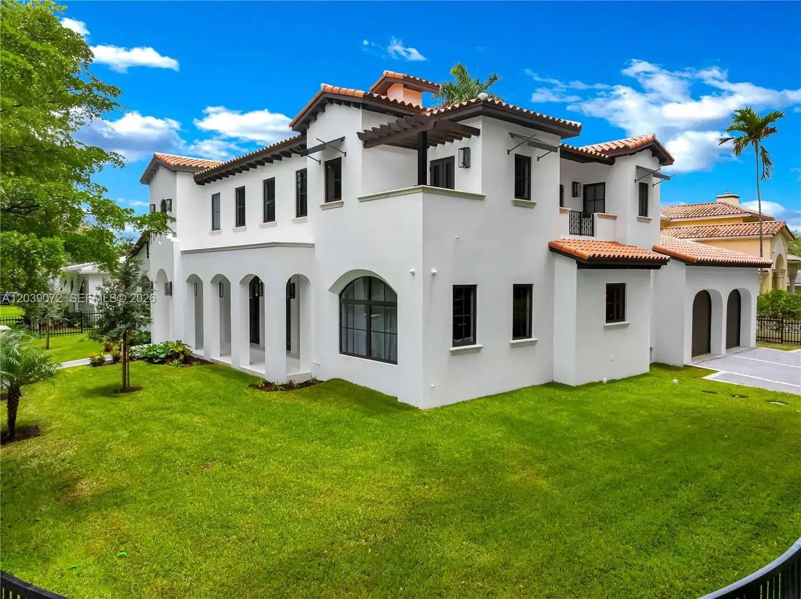 5111 Alhambra Cir, Coral Gables FL 33146 photo 2