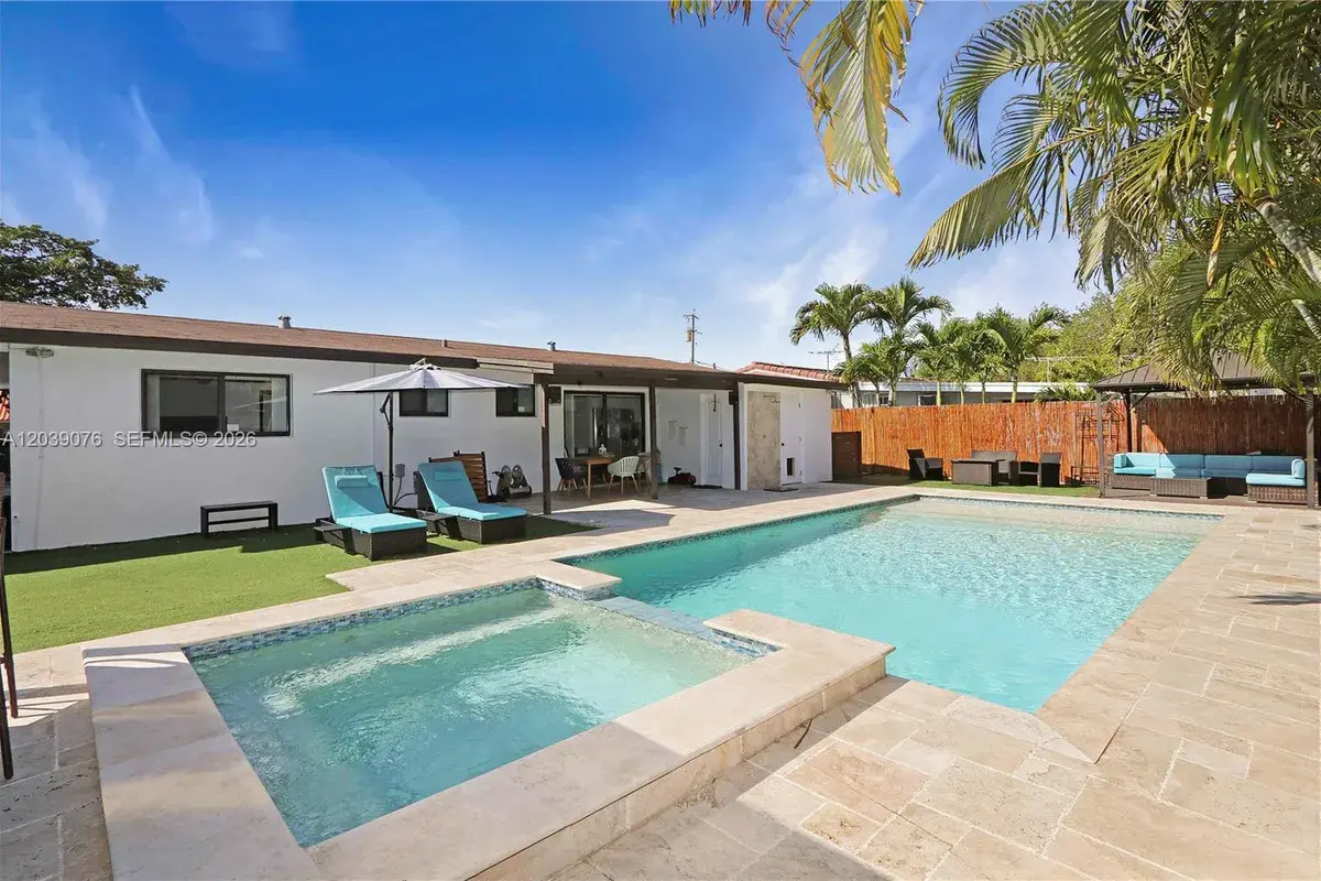 6751 SW 13th St, Miami FL 33144