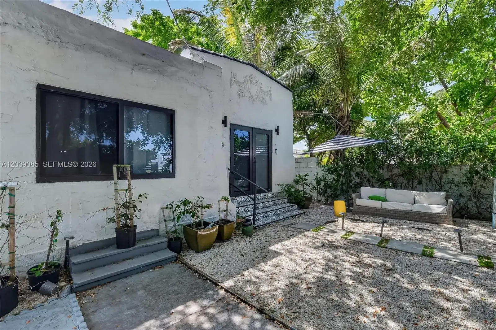 8280 NE 1st Pl, Miami FL 33138 photo 2