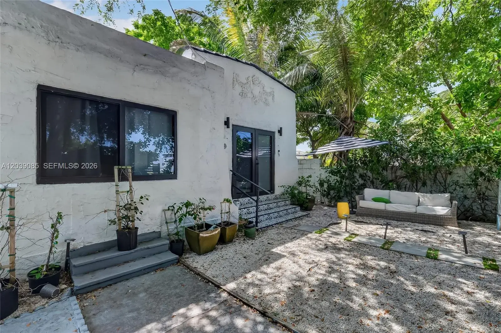 8280 NE 1st Pl, Miami FL 33138 photo 2