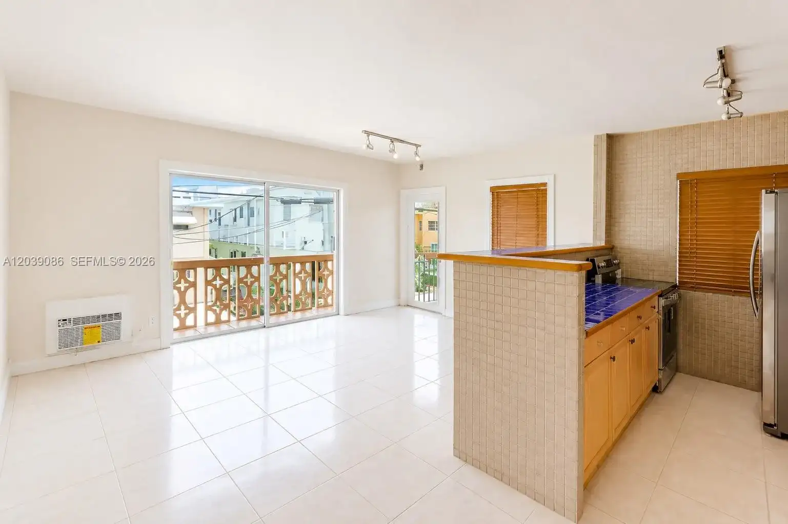 549 Meridian Ave # 12, Miami Beach FL 33139 photo 4
