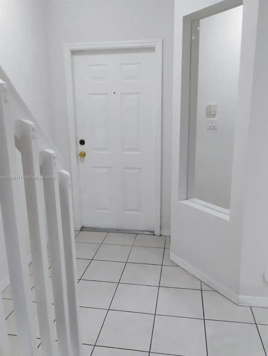 5725 NW 114th Path # 107, Doral FL 33178 photo 2