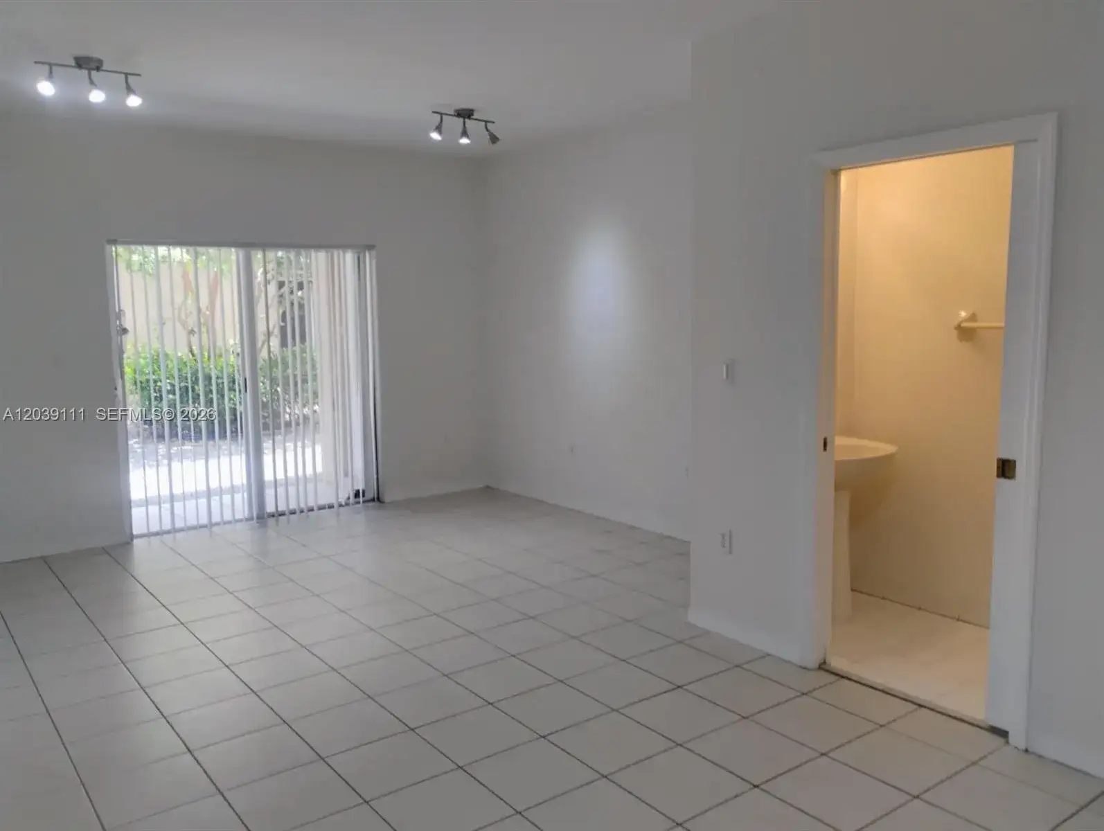 5725 NW 114th Path # 107, Doral FL 33178 photo 3