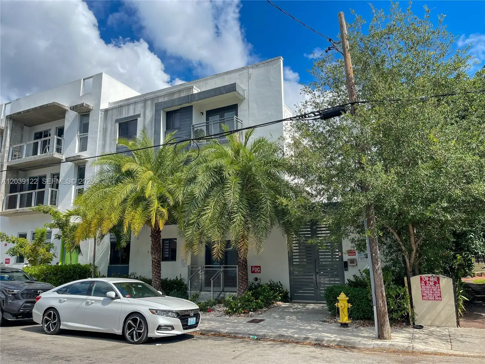 761 NW 1st St, Miami FL 33128 photo 3