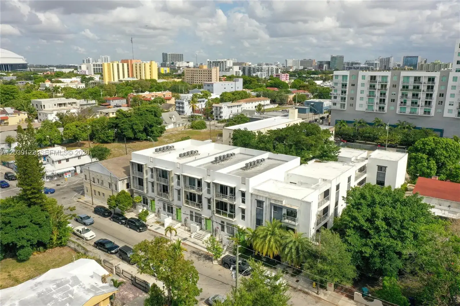 761 NW 1st St, Miami FL 33128 photo 4
