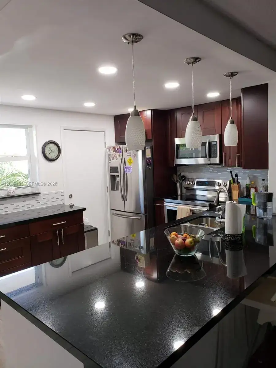 900 NE 12th Ave # 302, Hallandale Beach FL 33009 photo 5