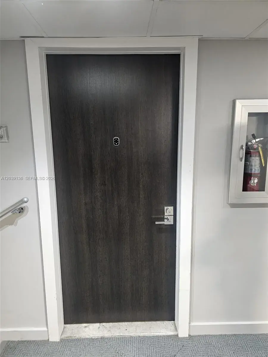 20335 W Country Club Dr # 107, Aventura FL 33180
