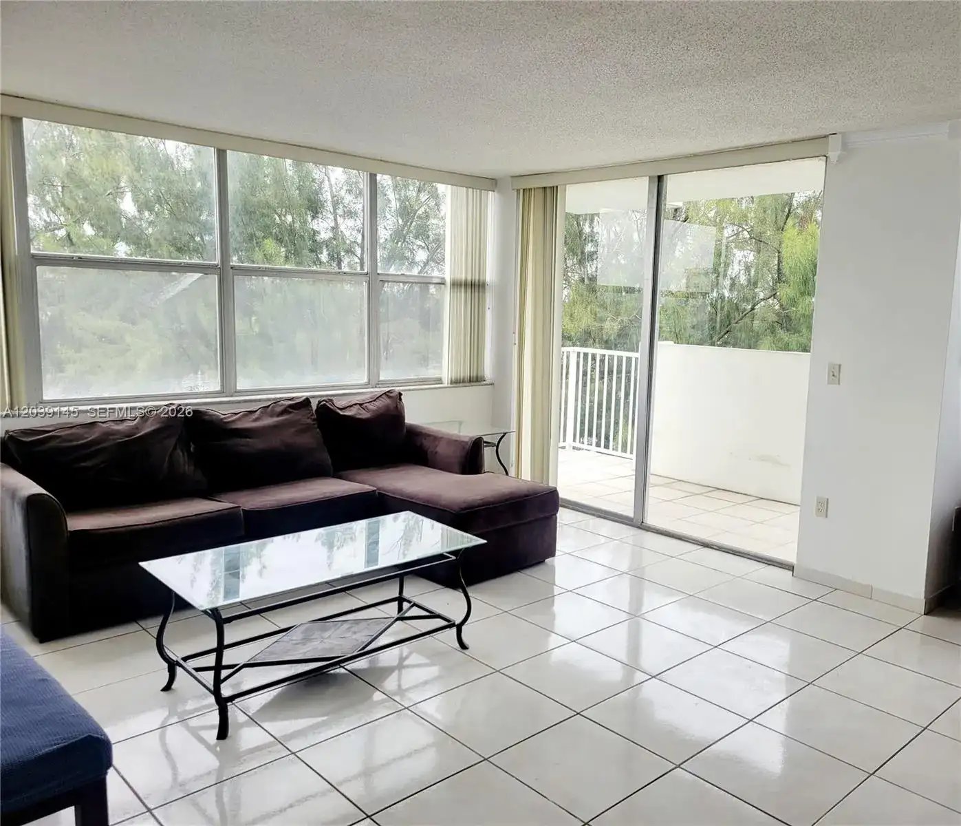 1300 NE Miami Gardens Dr # 720E, Miami FL 33179 photo 2