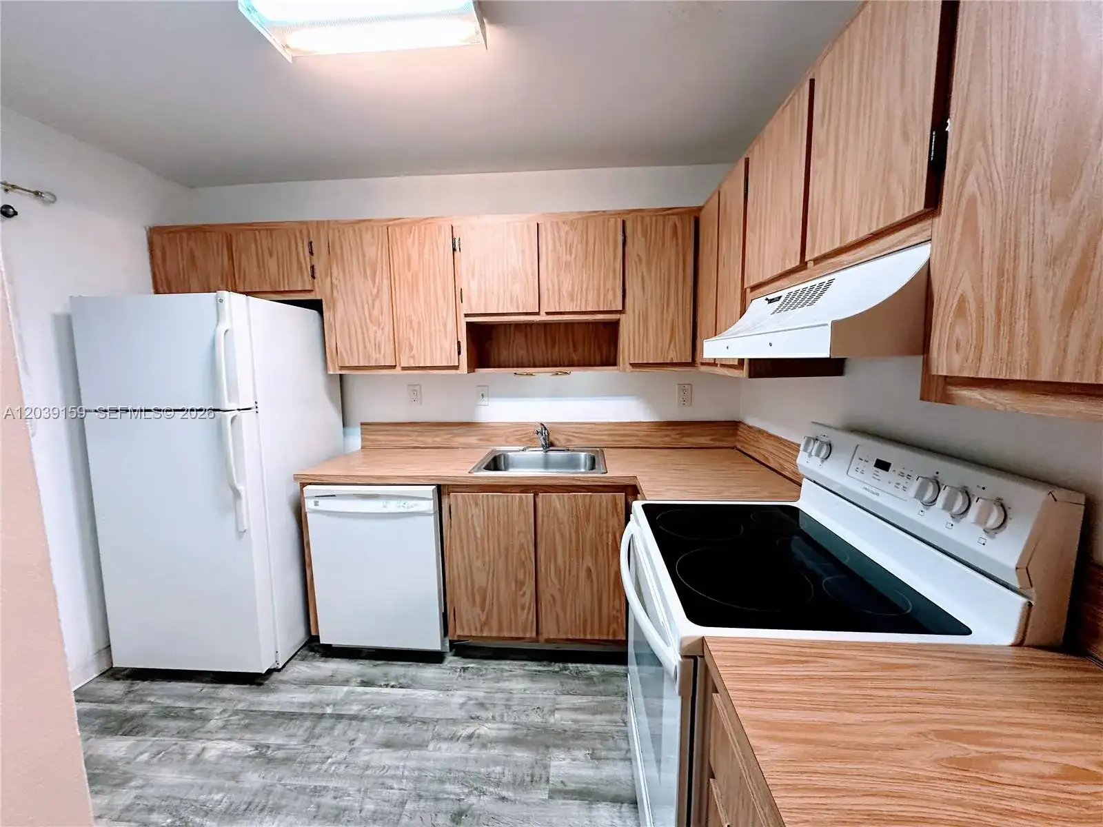 107 Gardens Dr # 205, Pompano Beach FL 33069 photo 4
