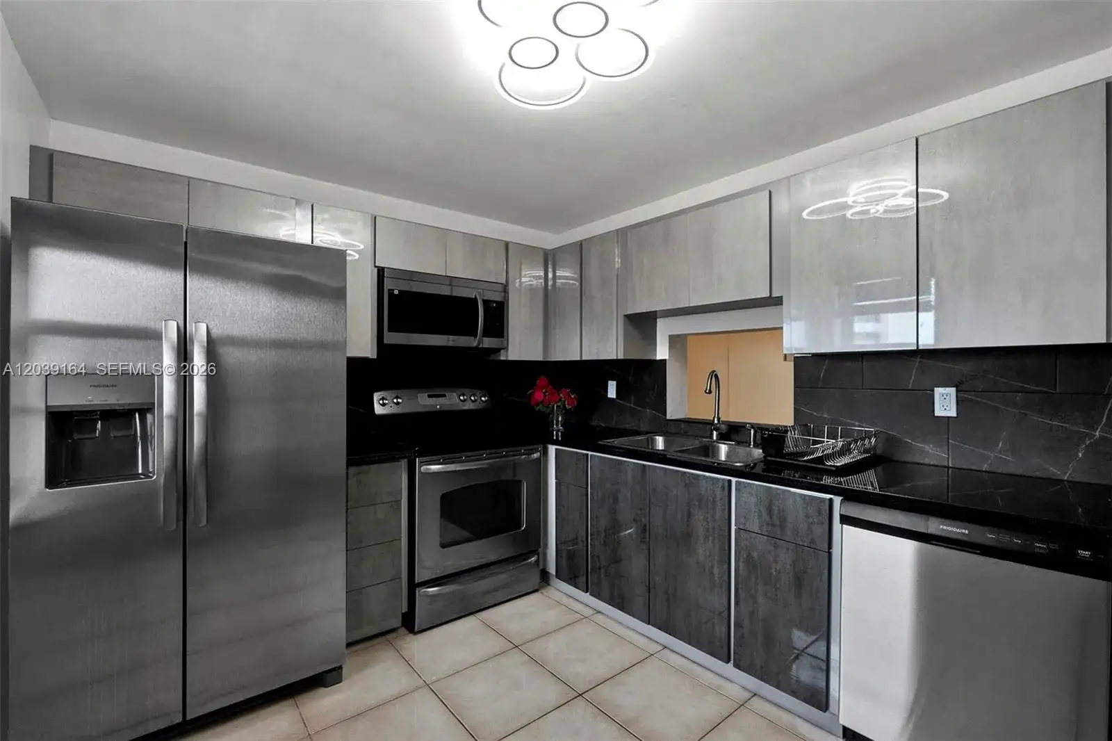 431 SE 3rd St # 402, Dania Beach FL 33004 photo 2