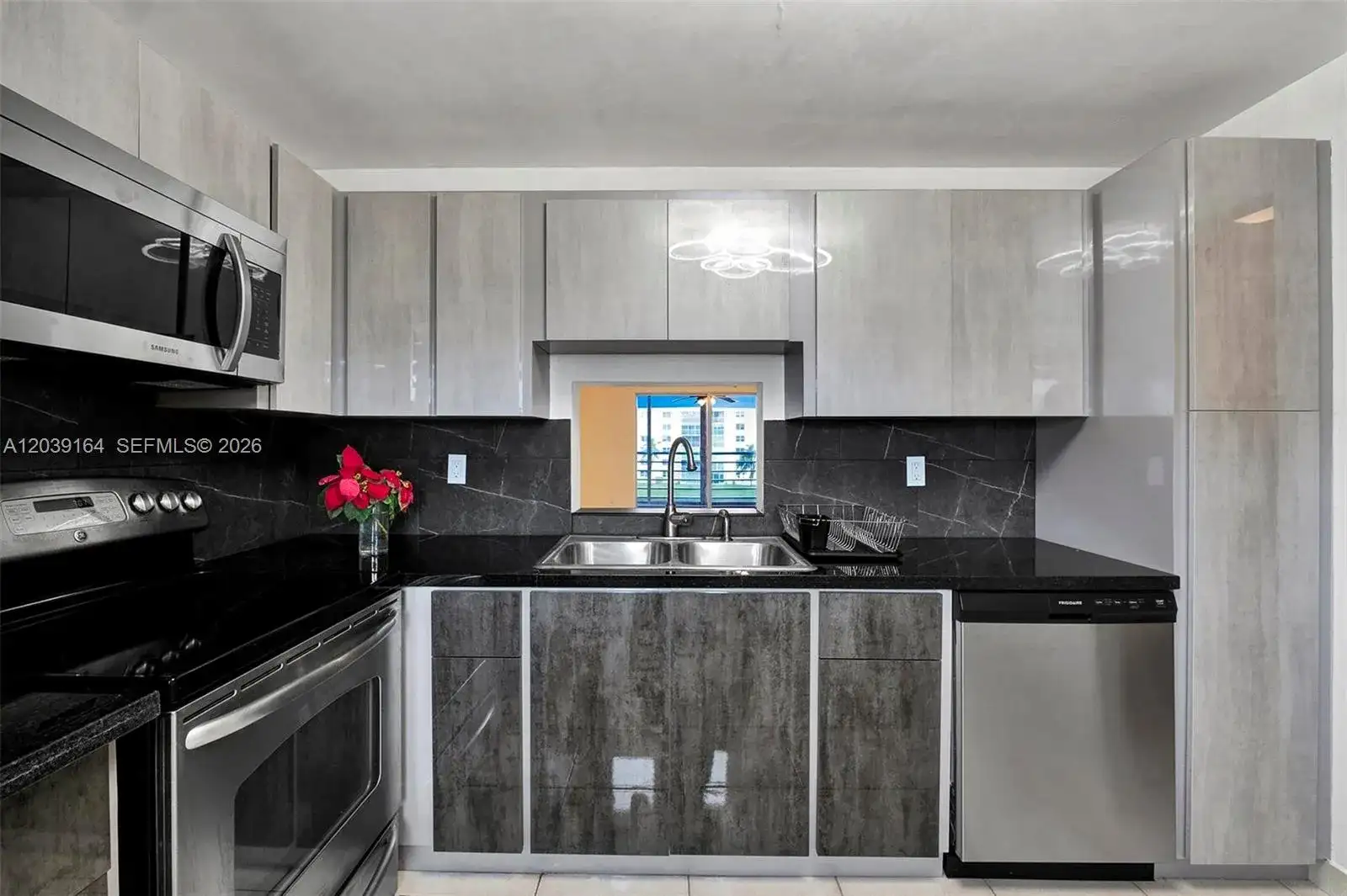 431 SE 3rd St # 402, Dania Beach FL 33004 photo 3