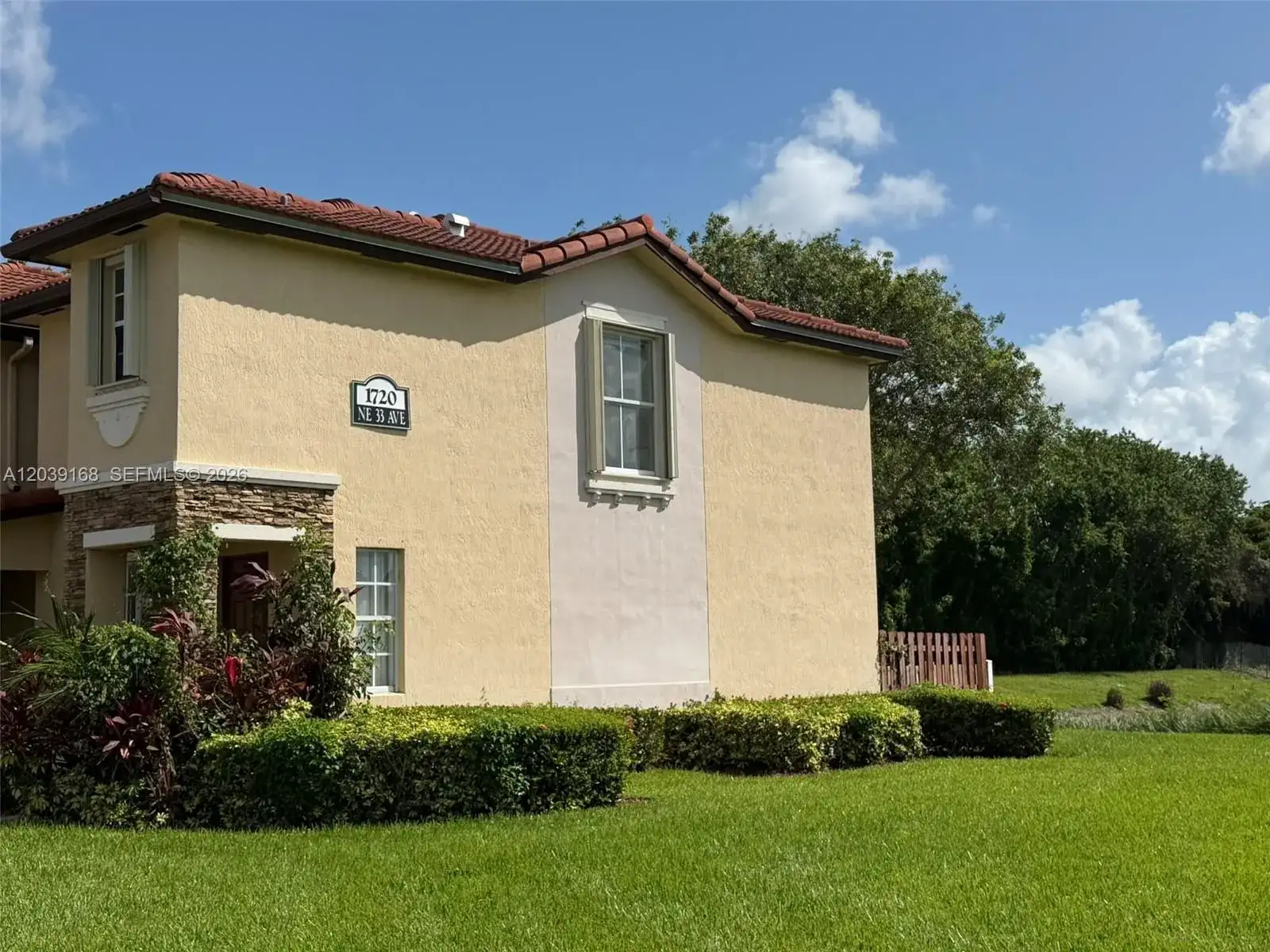 1720 NE 33rd Ave # 5, Homestead FL 33033 photo 2