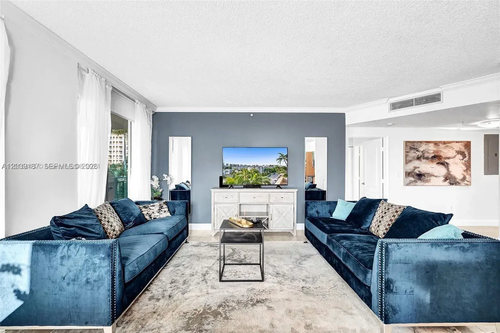 17555 NW Atlantic Blvd # 608, Sunny Isles Beach FL 33160