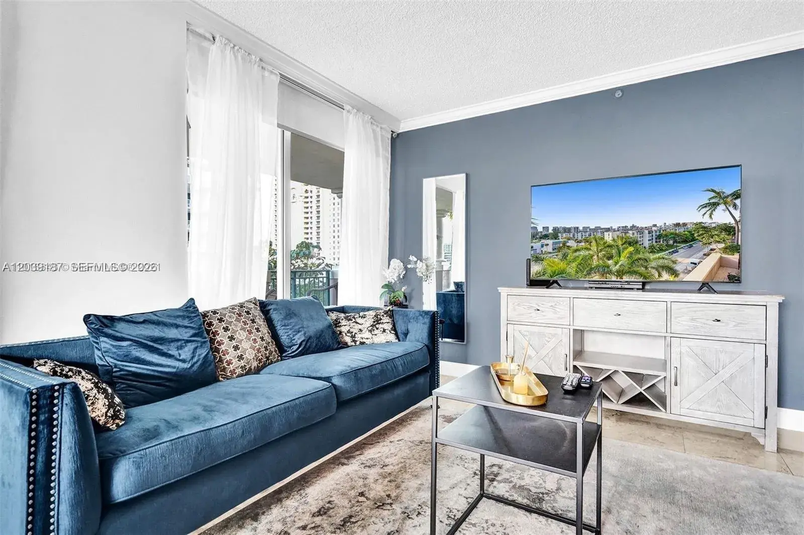 17555 NW Atlantic Blvd # 608, Sunny Isles Beach FL 33160