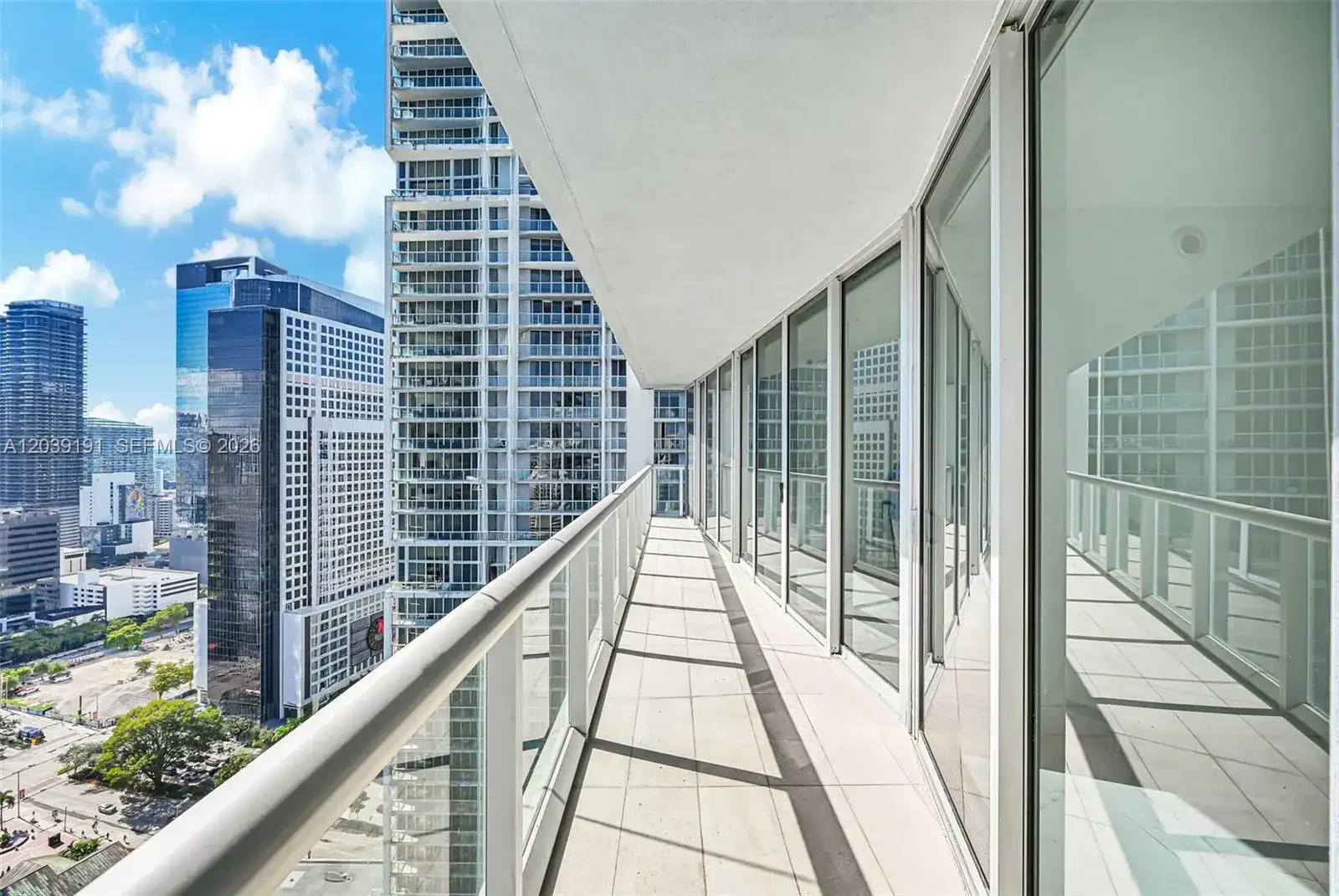 475 Brickell Ave # 3113, Miami FL 33131 photo 2