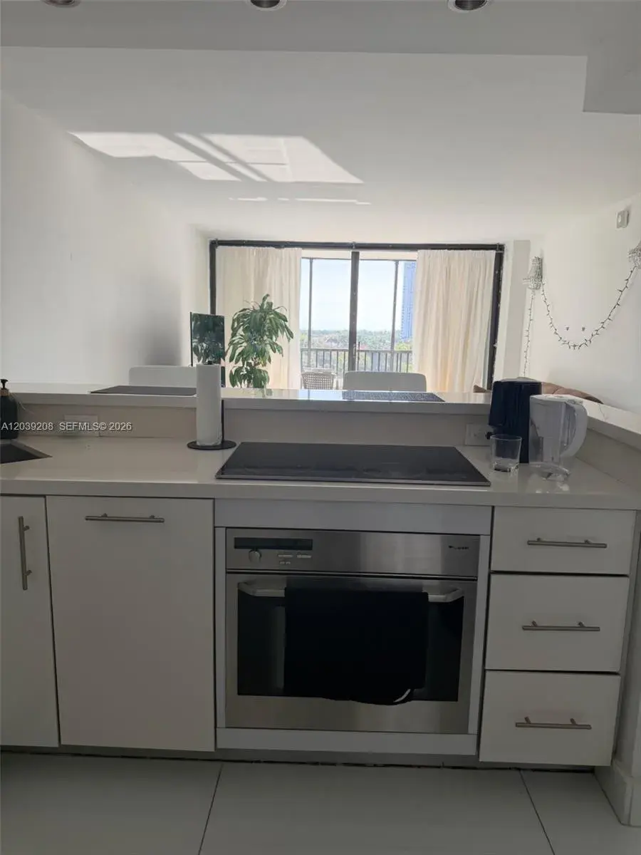 3475 N Country Club Dr # 816, Aventura FL 33180