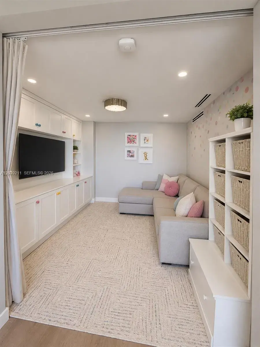 9 Island Ave # 1114, Miami Beach FL 33139