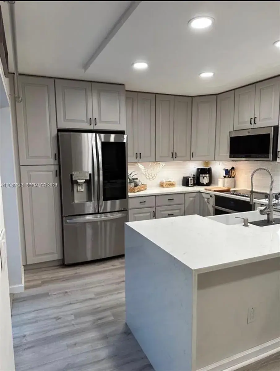820 SW 120th Way, Other City - In The State Of Florida FL 33325