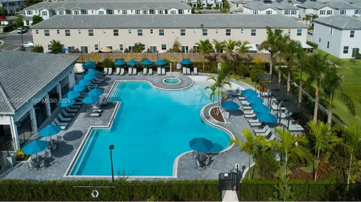 1810 SE 26th Ter # 1810, Homestead FL 33035 photo 4