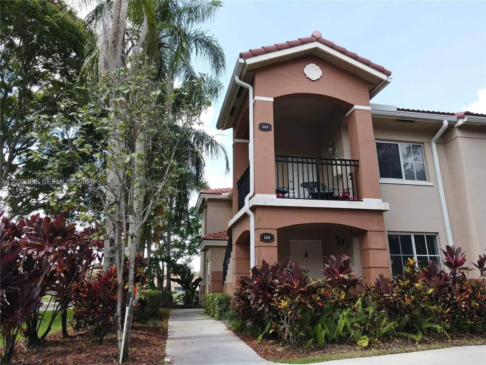 3486 Briar Bay Blvd # 101, West Palm Beach FL 33411