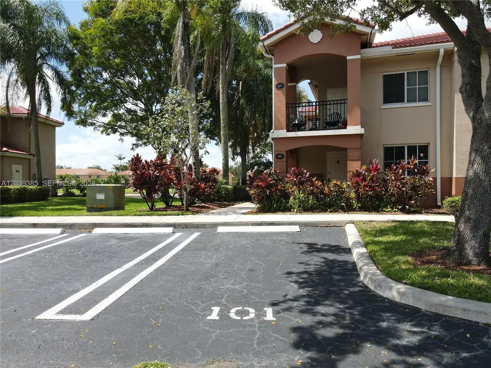 3486 Briar Bay Blvd # 101, West Palm Beach FL 33411 photo 3