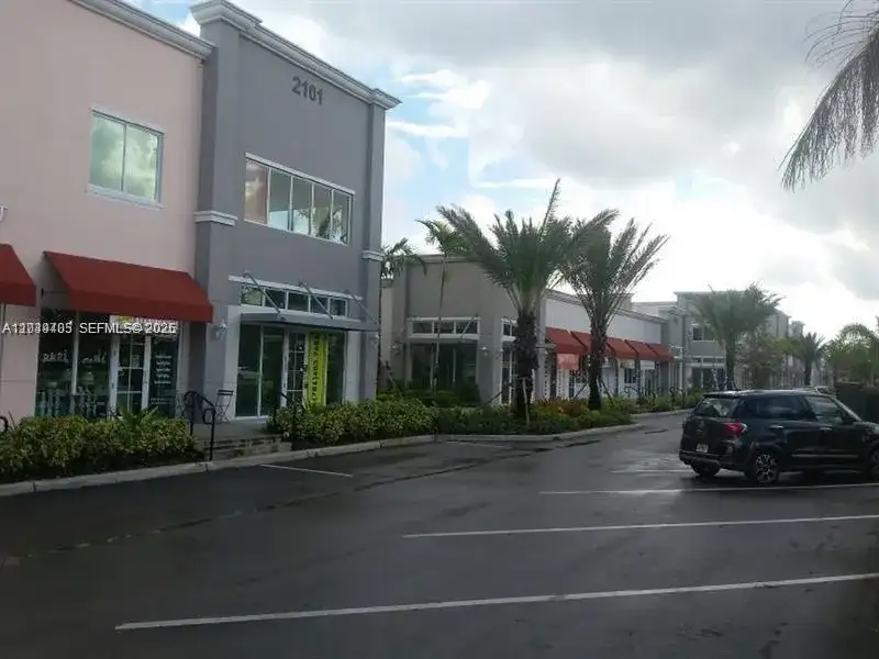 2101 SW 101st Ave # 204, Miramar FL 33025 photo 3