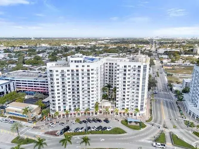 1830 Radius Dr # 203, Hollywood FL 33020