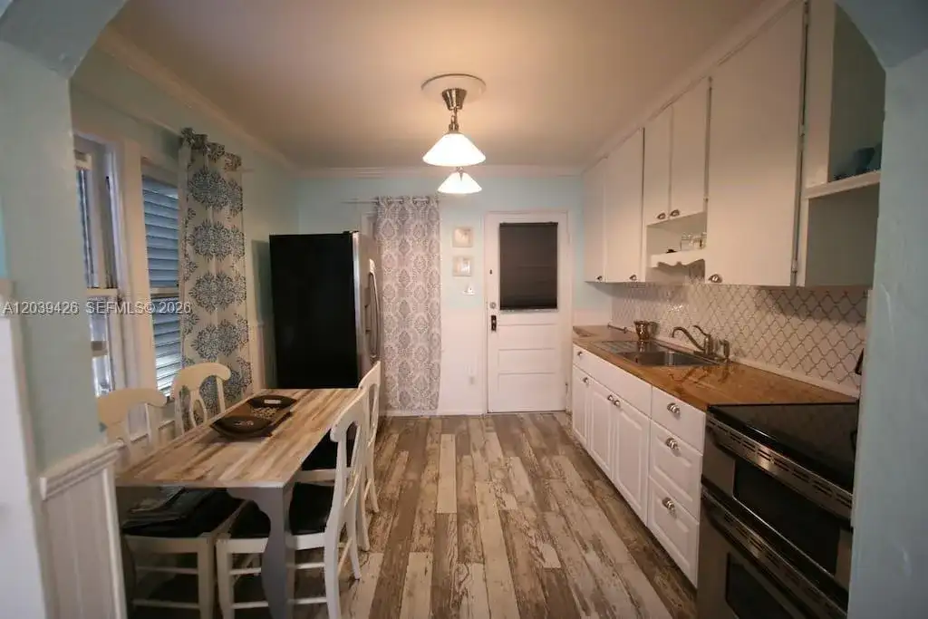 100 NE 5th St, Fort Lauderdale FL 33301 photo 5