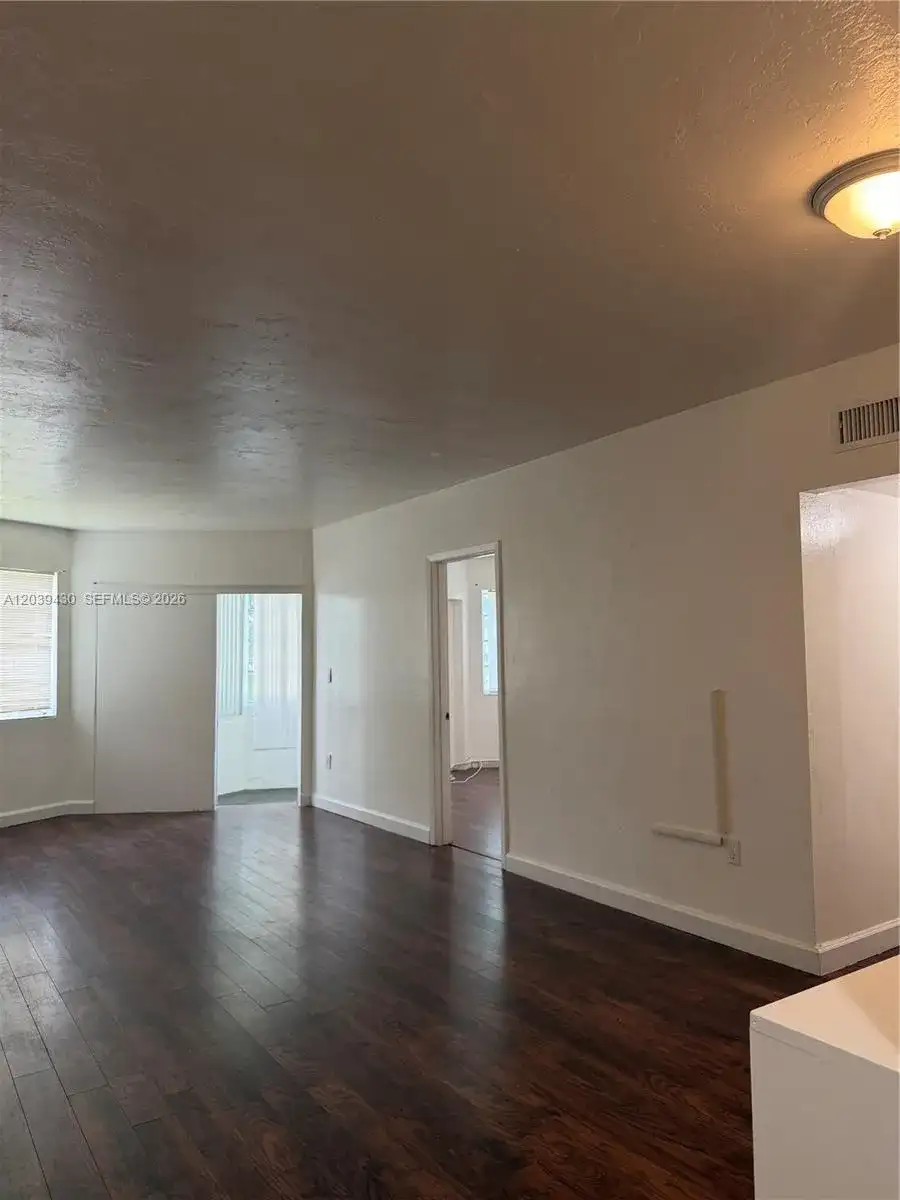 1667 NE Miami Gardens Dr # 145, Miami FL 33179 photo 5