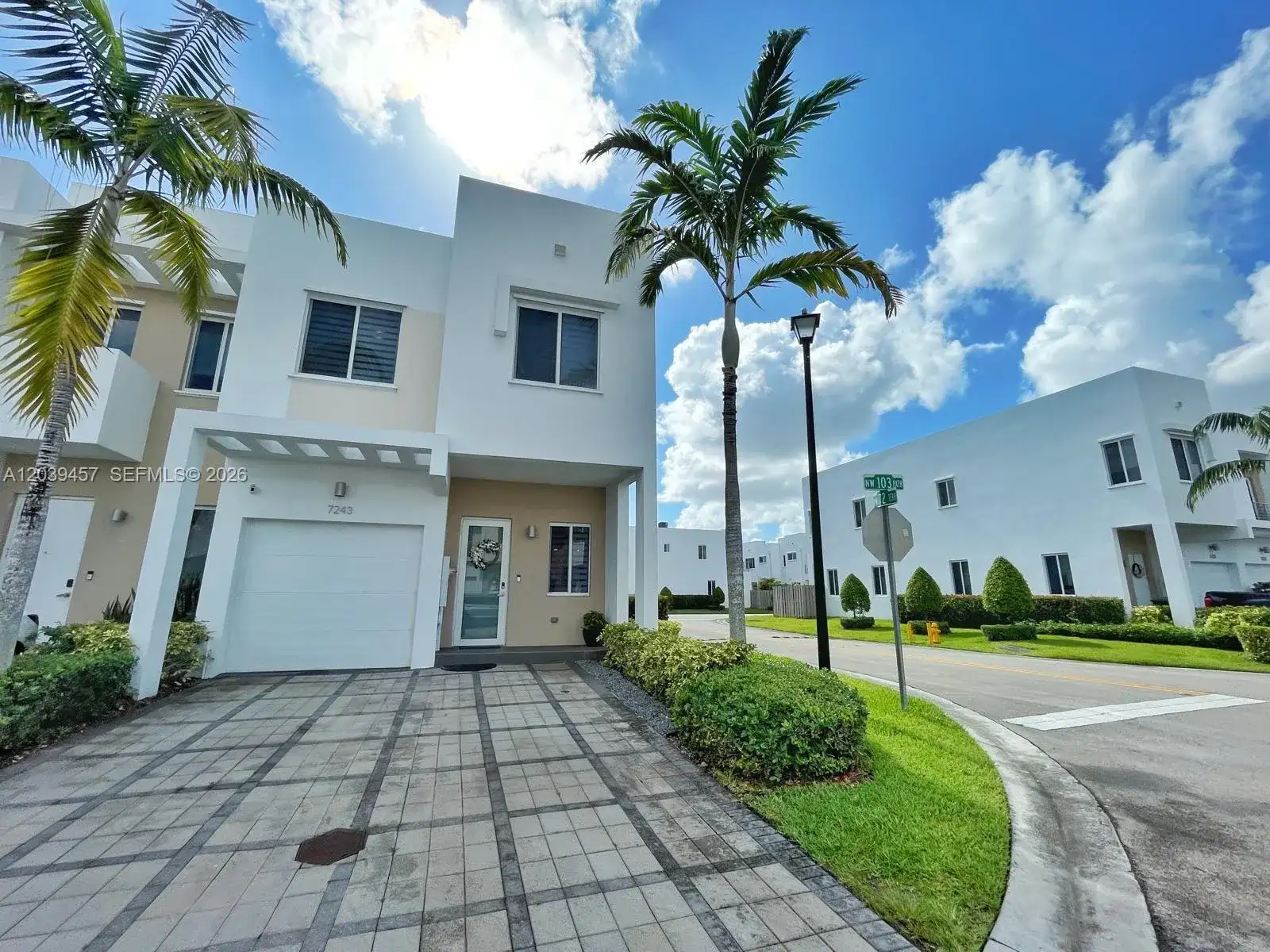 7243 NW 103rd Path, Doral FL 33178 photo 3