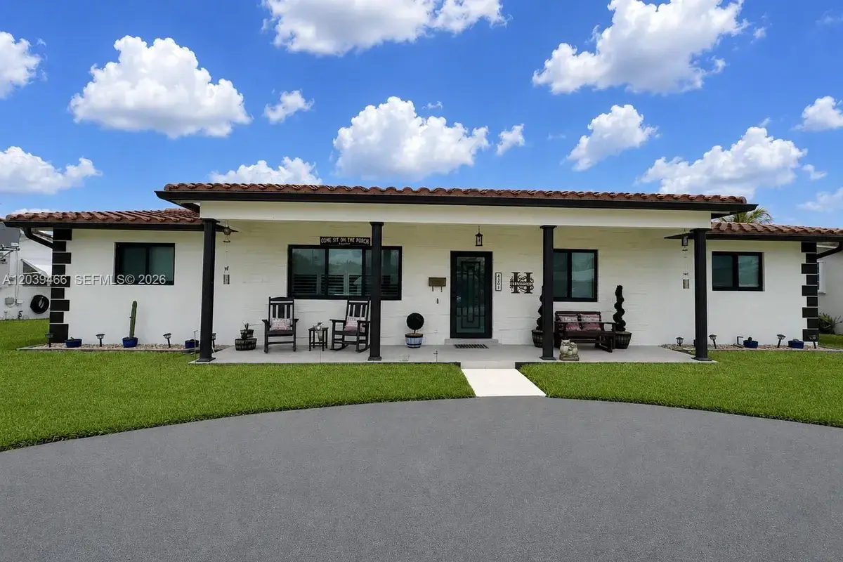 4301 Adams St, Hollywood FL 33021