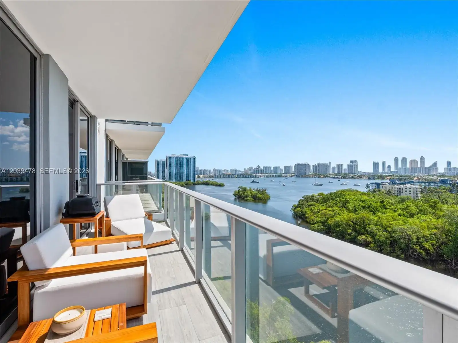 16385 Biscayne Blvd # 1117, North Miami Beach FL 33160